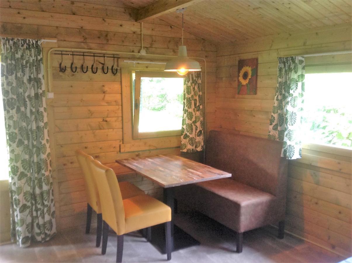 Camping Het Bosbad Emmeloord Eksteriør bilde