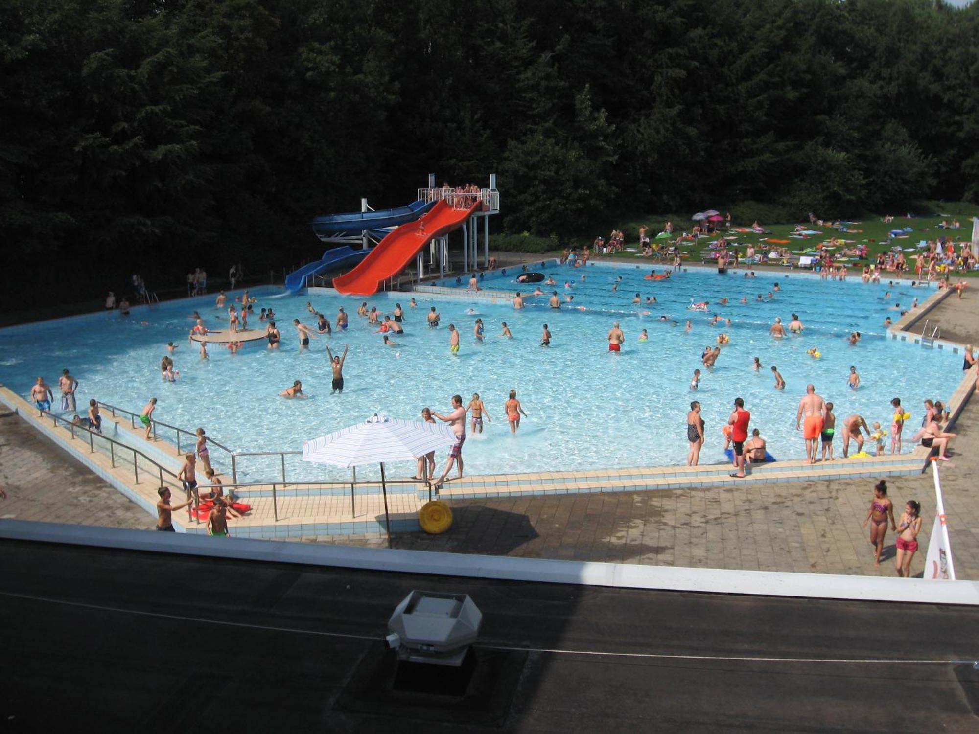 Camping Het Bosbad Emmeloord Eksteriør bilde